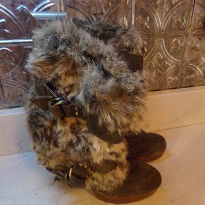 NAUGHTY MONKEY  FAUX FUR SUEDE SHORT BOOTS 8